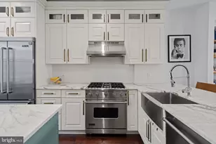 311 Pemberton St, Philadelphia, PA 19147 - Photo 3