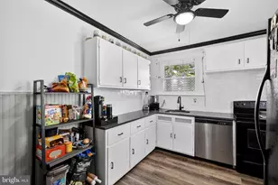 6747 Ditman St, Philadelphia, PA 19135 - Photo 9