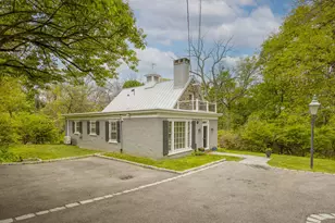91 E Bells Mill Rd, Philadelphia, PA 19118 - Photo 27