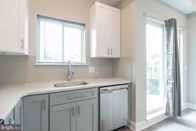 1206 N 24th Street #B, Philadelphia, PA 19121 - Photo 5