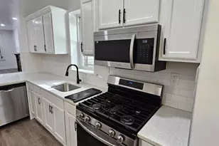 3327 N Sydenham St, Philadelphia, PA 19140 - Photo 7
