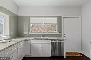 934 N 29th St, Philadelphia, PA 19130 - Photo 9
