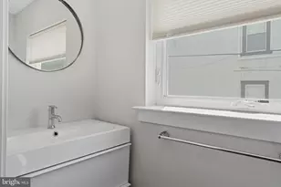 934 N 29th St, Philadelphia, PA 19130 - Photo 11