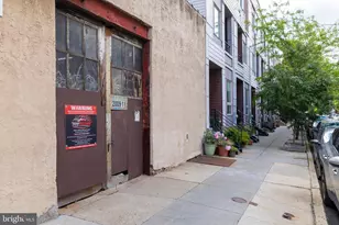 2009 E York St, Philadelphia, PA 19125 - Photo 7