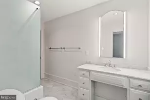 9 Norman Ln, Philadelphia, PA 19118 - Photo 17