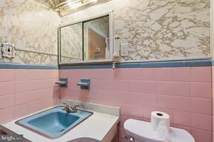 1928 Goodnaw St, Philadelphia, PA 19115 - Photo 35
