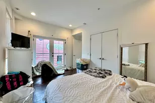 263 N 3rd St, Philadelphia, PA 19106 - Photo 9