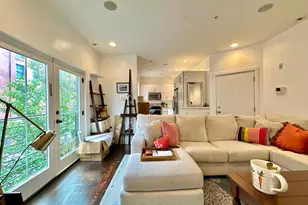 263 N 3rd St, Philadelphia, PA 19106 - Photo 1