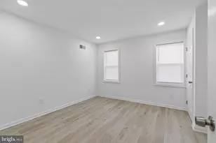 21 E Silver St, Philadelphia, PA 19134 - Photo 23