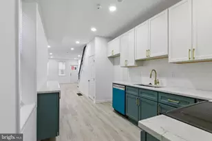 21 E Silver St, Philadelphia, PA 19134 - Photo 9