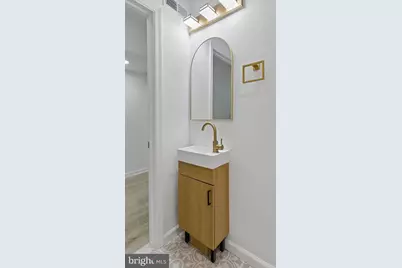 21 E Silver Street, Philadelphia, PA 19134 - Photo 35