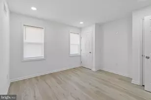 21 E Silver St, Philadelphia, PA 19134 - Photo 21