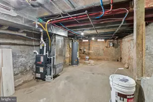 21 E Silver St, Philadelphia, PA 19134 - Photo 37