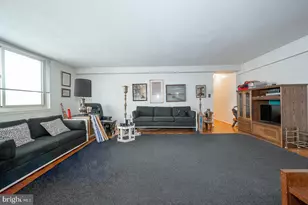 1919 Chestnut St, Philadelphia, PA 19103 - Photo 3