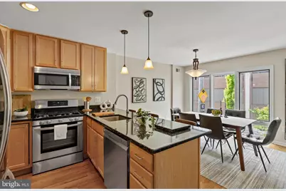 601 S 17th Street, Philadelphia, PA 19146 - Photo 9