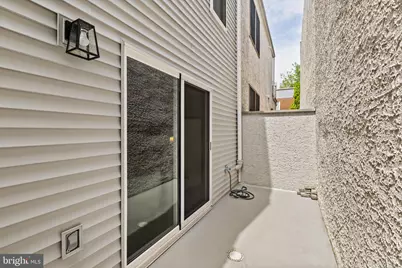 601 S 17th Street, Philadelphia, PA 19146 - Photo 13