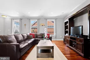 203 Captains Way, Philadelphia, PA 19146 - Photo 3