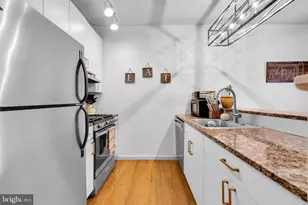 182 Gay St, Philadelphia, PA 19128 - Photo 13