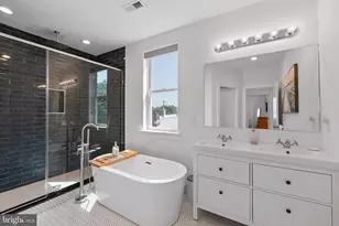 3024 Titan St, Philadelphia, PA 19146 - Photo 13