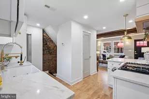 924 Cantrell St, Philadelphia, PA 19148 - Photo 9
