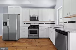 2040 E Susquehanna Ave, Philadelphia, PA 19125 - Photo 17