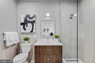525 N 41st St, Philadelphia, PA 19104 - Photo 23