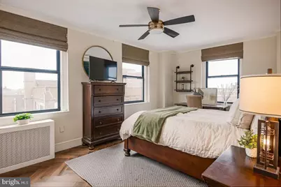 1324 Locust Street #1025, Philadelphia, PA 19107 - Photo 11