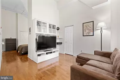 1 Academy Circle #210, Philadelphia, PA 19146 - Photo 3