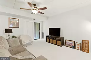427 Shawmont Ave, Philadelphia, PA 19128 - Photo 3
