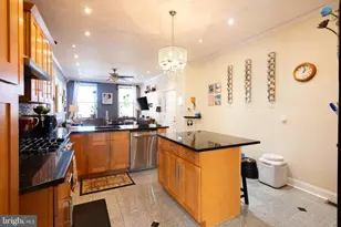 2028 S 13th St, Philadelphia, PA 19148 - Photo 3