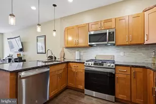 844 N 15th St, Philadelphia, PA 19130 - Photo 7