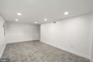 895 N 66th St, Philadelphia, PA 19151 - Photo 31