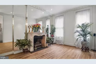 2049 Appletree Street, Philadelphia, PA 19103 - Photo 15