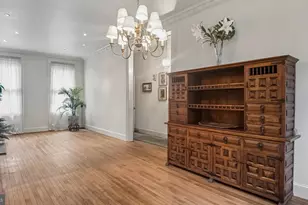 2049 Appletree St, Philadelphia, PA 19103 - Photo 19