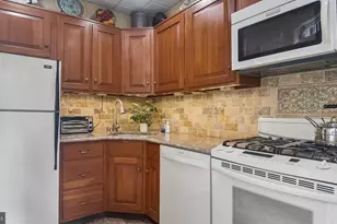 2049 Appletree St, Philadelphia, PA 19103 - Photo 23