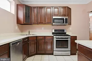 255 Dupont St, Philadelphia, PA 19128 - Photo 11