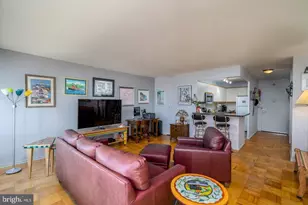 200 Locust St, Philadelphia, PA 19106 - Photo 3