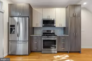 2242 Wilder St, Philadelphia, PA 19146 - Photo 9