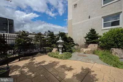 1100 Vine Street #1105, Philadelphia, PA 19107 - Photo 23