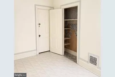 2107 Tasker Street, Philadelphia, PA 19145 - Photo 5