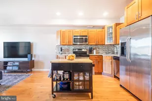 1826 Christian St, Philadelphia, PA 19146 - Photo 5