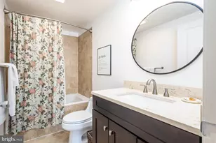 1826 Christian St, Philadelphia, PA 19146 - Photo 13