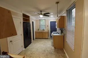 6048 Irving St, Philadelphia, PA 19139 - Photo 7