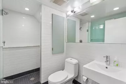 2415 Pine Street, Philadelphia, PA 19103 - Photo 41