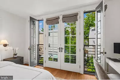2415 Pine Street, Philadelphia, PA 19103 - Photo 29