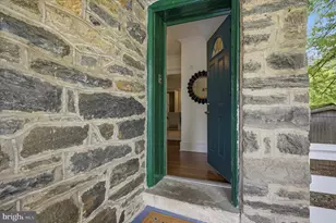 303 E Gravers Ln, Philadelphia, PA 19118 - Photo 5