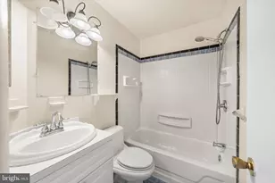 220 Bainbridge St, Philadelphia, PA 19147 - Photo 25