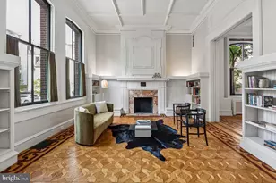 2200 St James Pl, Philadelphia, PA 19103 - Photo 1