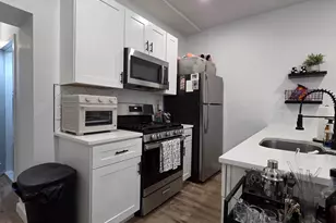 2326 E Thompson St, Philadelphia, PA 19125 - Photo 3
