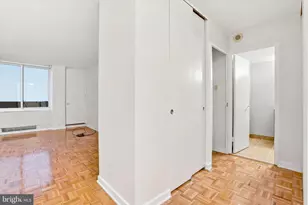 604 S Washington Square, Philadelphia, PA 19106 - Photo 3